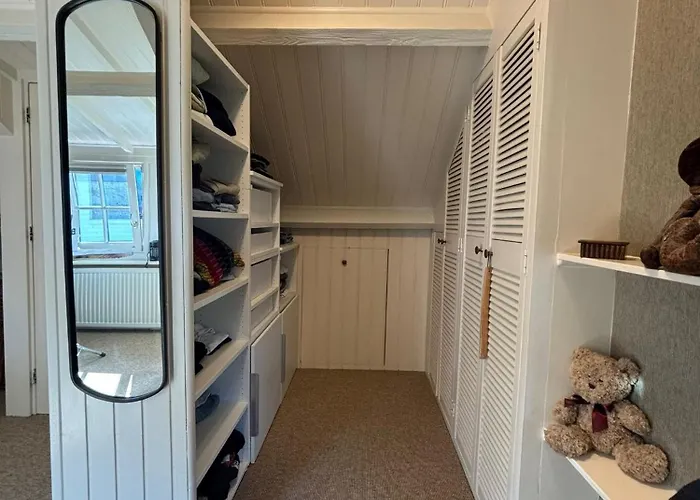 Vissershuisje Achterom 4 *