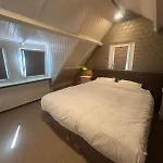 Vissershuisje Achterom 4
