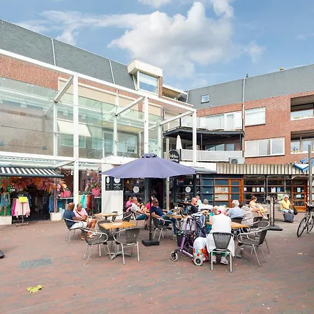 Дом отдыха Vissershuisje Achterom 4 *