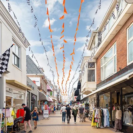 Vissershuisje Achterom 4 *