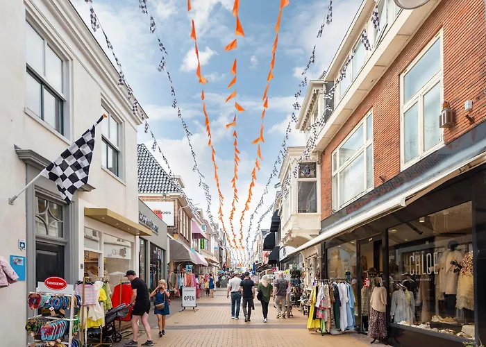 Vissershuisje Achterom 4 *